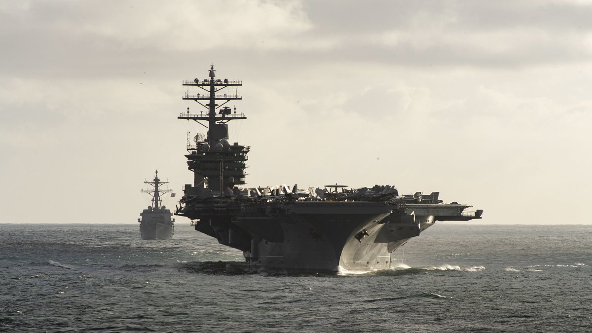 USPacificFleet's tweet photo. Flight operations continue this week aboard #USSNimitz as part of the Nimitz Carrier Strike Group's ongoing composite training unit exercise (COMPTUEX). #CVN68 #NavyReadiness @FlyNavy https://t.co/QHfQx6PYSg