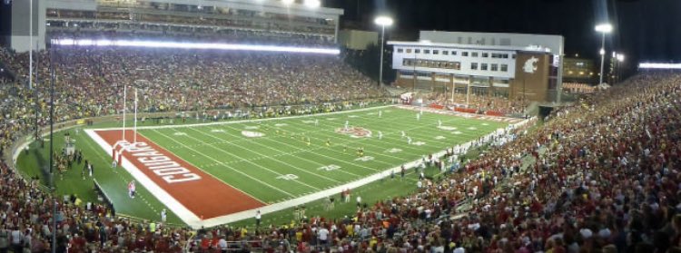 After receiving an offer from Washington State University I am extremely blessed and beyond excited to announce my commitment to the Cougars!! I would like to thank my family, my coaches, and everyone involved for helping me achieve my dream!!! Go Cougs!!
#LetsRoll #GoCougs 🐾🐾