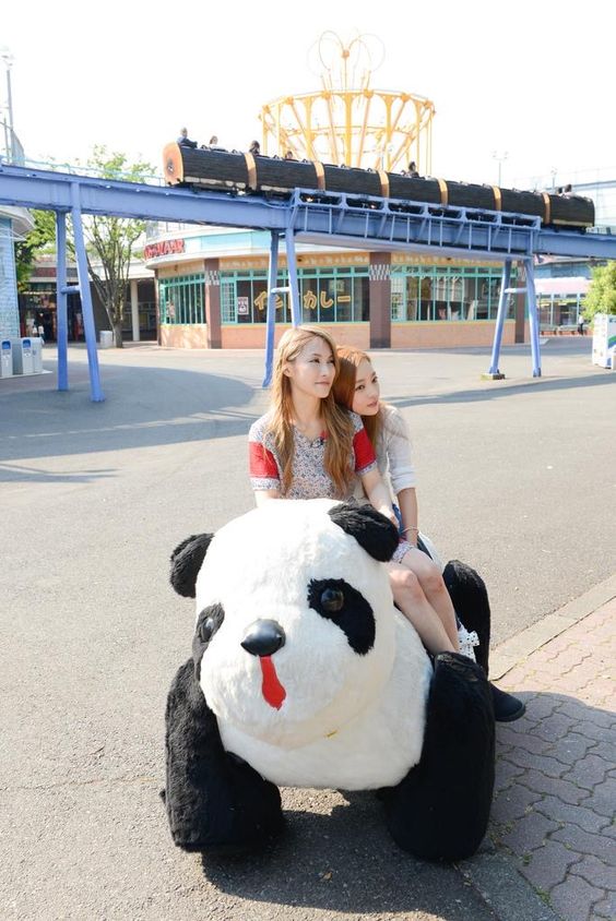 daily_hara's tweet photo. Happy Birthday to our goddess and Kara's leader Gyuri! thank you for all these years, pretty girl! we wish you a very special #HappyGyuriDay 🥰 https://t.co/HqhHvuLjlf