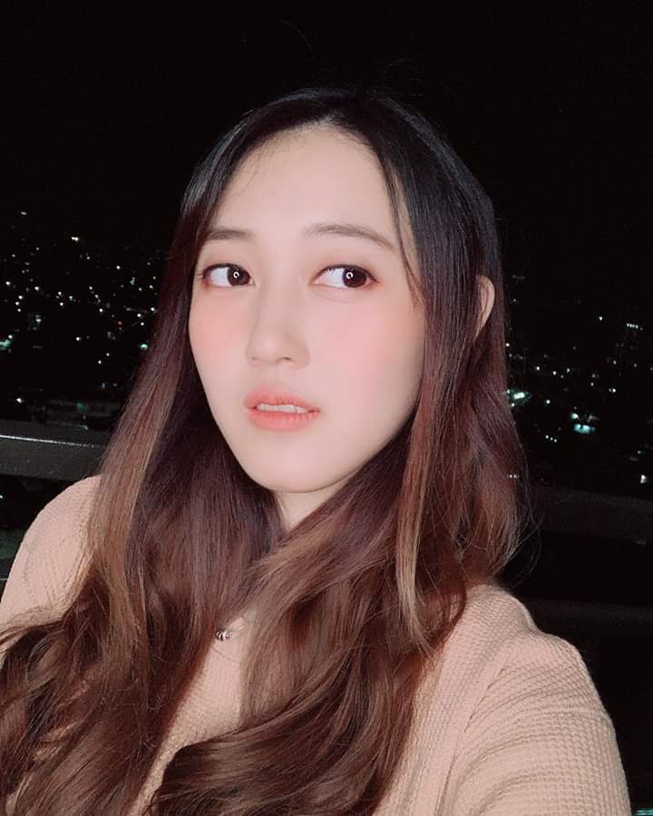ginanjarwsb's tweet photo. Udah lama ngefans mbak aku,
😍😍😍
.
#artwork #fanart #angelinahirawan 
#drawing #realisticdrawing #streamercewek 
#streamerindonesia #digitaldrawing #ginginproject https://t.co/SuLydLxzGR