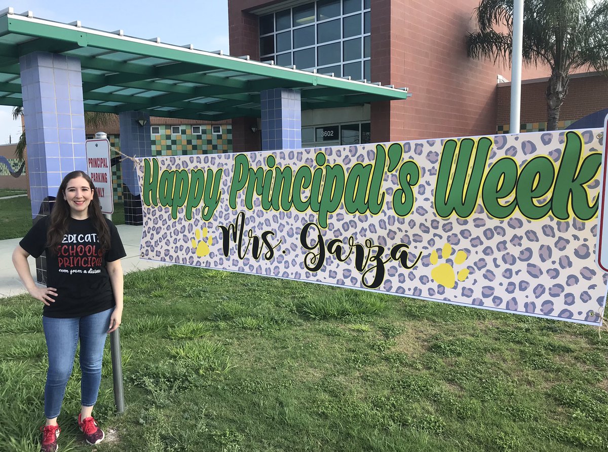 AliciaAGarza1's tweet photo. Pulled up to work today and found this sweet surprise!! I love my @HicksSchool family! 💚 #NationalEducationalBossesWeek #CCISDProud https://t.co/urFgen7mGe