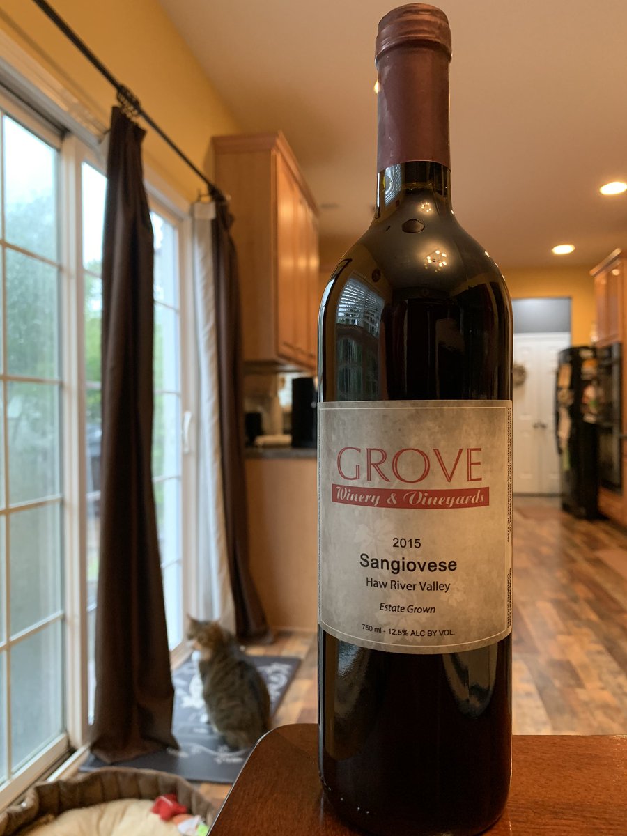 NCWineGuys's tweet image. Tonight we’re enjoying the 2015 Sangiovese from @GroveWinery! This wine is well balanced with notes of cedar, soft roasted cherries, and a touch of cocoa and vanilla. #HawRiver #NCWine #NCWineMonth #GotToBeNC #DrinkLocal coming soon to #CorkTalkPod!
