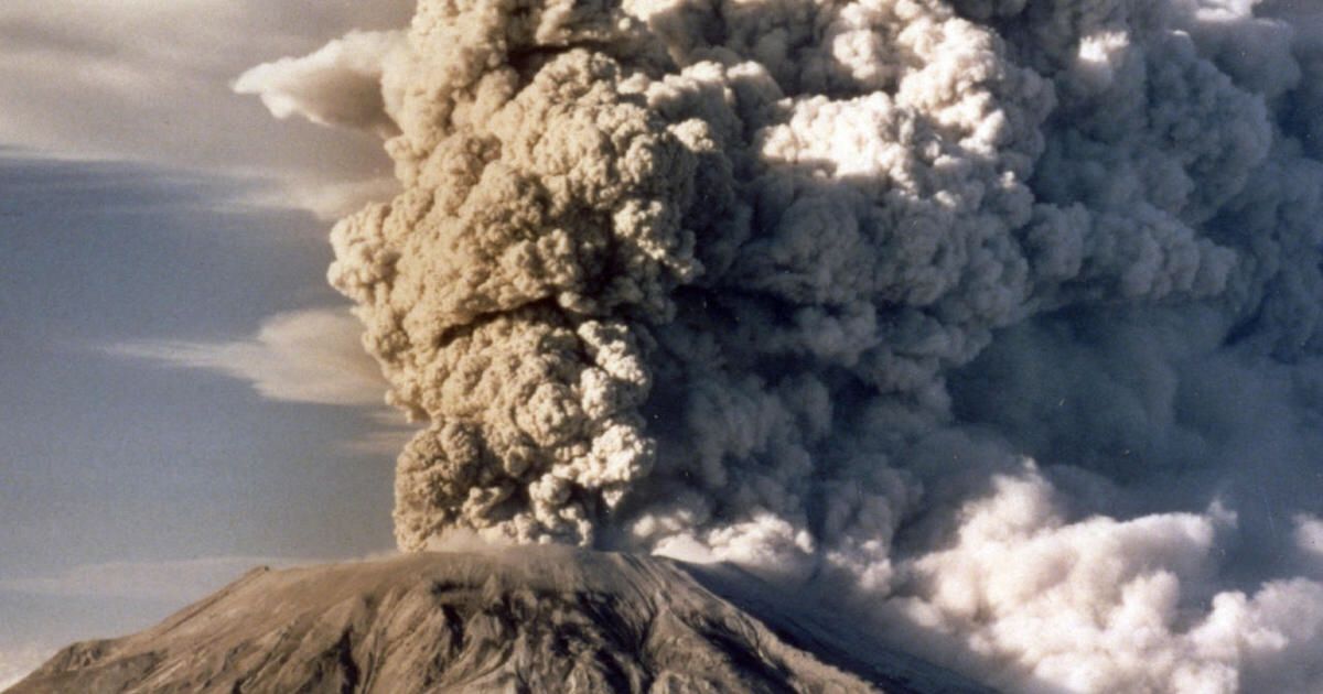 authorshipme's tweet image. #Curated&amp;gt;&amp;gt; #Information ⚓️
#TriviaSupper&amp;gt;&amp;gt; #StHelens #Eruption 
#Reposting&amp;gt;&amp;gt; #Article via [ CBS News ]
Title: « Revisiting the 1980 eruption of Mount St. Helens »
Source&amp;gt;&amp;gt; cbsnews.com/news/revisitin…
.
Patreon.com/join/Authorshi…
Instagram.com/authorship.me
Discord.gg/6y572xf