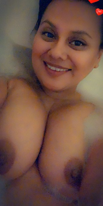 I know titty Tuesday was yesterday 😒 I&rsquo;m always late but here you go 💋 #humpday https://t.co/z3kJHyq<a href="/tag/humpday"class="tags"><span>#humpday</span></a>