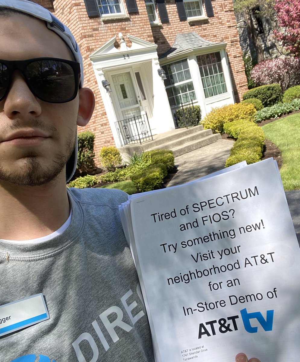 5GJagger's tweet photo. #TEAM Sheridan out there yet again on this beautiful Wednesday afternoon, dropping of some AT&amp;T tv flyers to our locals! 

Made some furry friends in the process 🐶💙  
#OneBuffalo #OneNYNJ #ATTtv https://t.co/2lqht1kLxI