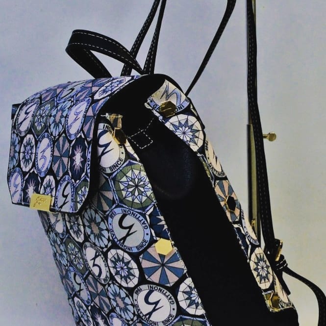 mimmo_fusco's tweet photo. Borsa da donna a zaino modello Backpack Bag della collezione Teodosia, chiuso da pattina con chiusura centrale a gancio, spallacci regolabili.
https://t.co/GwfQ19XgrK
#online #sitoweb #ecommerce #venditaonline #pelletteriafusco #Caserta #campania #pelletteria #gattinonibags https://t.co/HV79fRwHJs