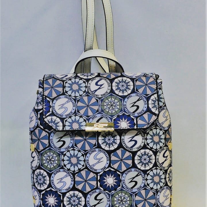 mimmo_fusco's tweet photo. Borsa da donna a zaino modello Backpack Bag della collezione Teodosia, chiuso da pattina con chiusura centrale a gancio, spallacci regolabili.
https://t.co/GwfQ19XgrK
#online #sitoweb #ecommerce #venditaonline #pelletteriafusco #Caserta #campania #pelletteria #gattinonibags https://t.co/HV79fRwHJs