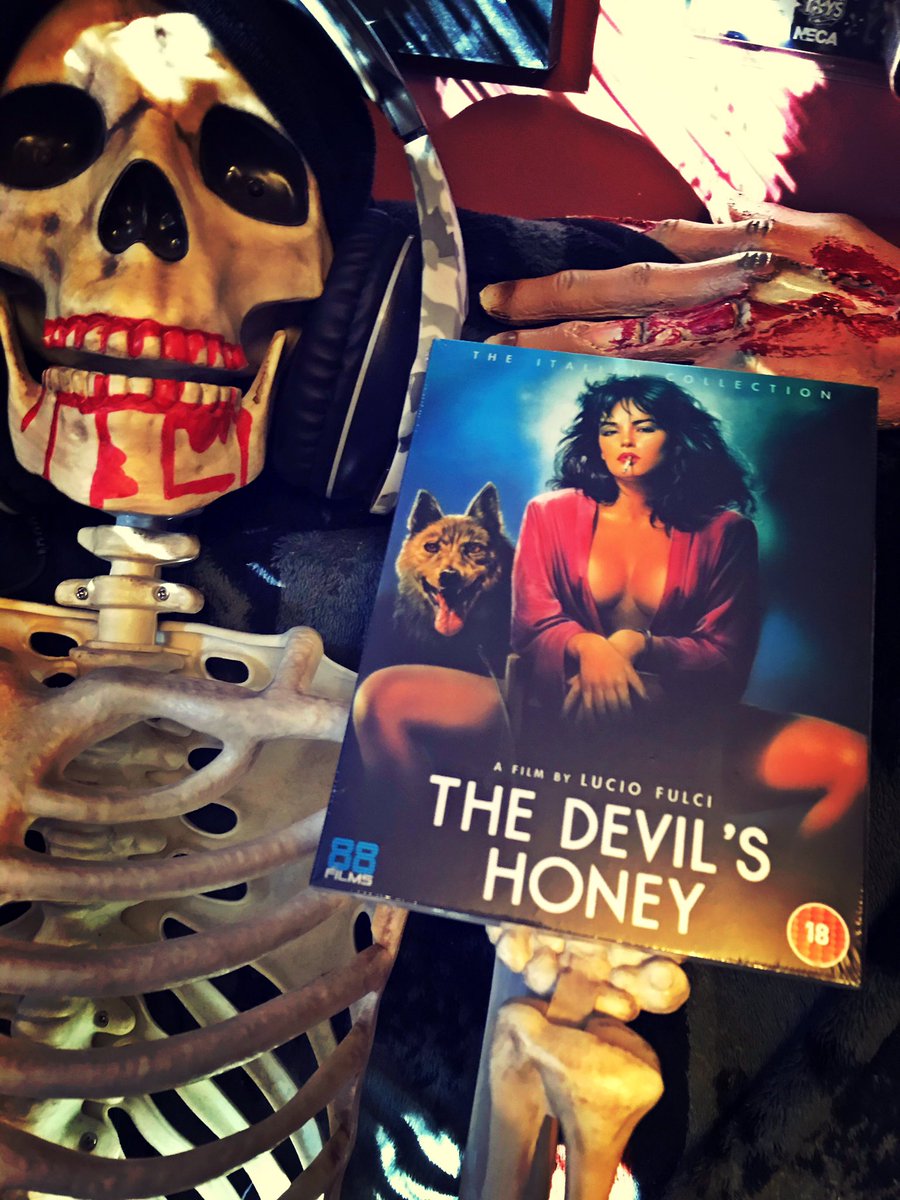 Just added to my #LucioFulci collection. #thedevilshoney @88_Films #Bluray 

I first watched this movie when I was way too young to watch it. I bet it’s going to seem tame watching it now. But back then it was like......I never knew you could do that with a saxophone? 🎷