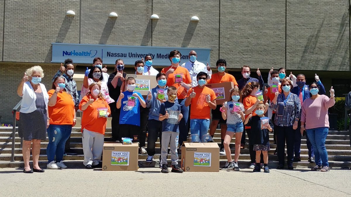 hudcin2005's tweet photo. Today County Legislator Rose Walker &amp; NUMC staff posed for photos with @HicksvillePS's Robotics Teams--the @hps_hhspride JBirds &amp; the @APHMS1 Meteorites--as students dropped off snack bags, thank yous &amp; face shields they have been busy making. @NassauExecutive @firstlegoleague https://t.co/65WkdfKovJ