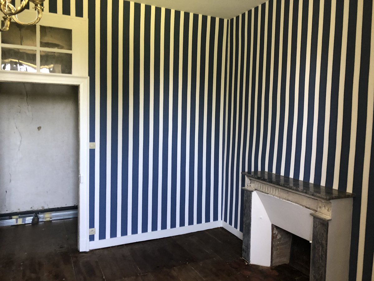 DavidGUTSCHER's tweet photo. Et une nouvelle pièce ! Le cabinet bleu ! https://t.co/xtC92wT2v8