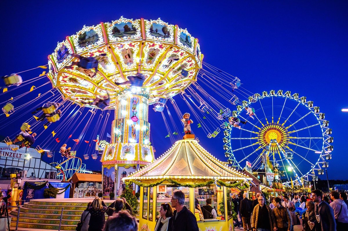 dieschausteller's tweet photo. #kirmes #schausteller #volksfest https://t.co/K3v0Xwobly