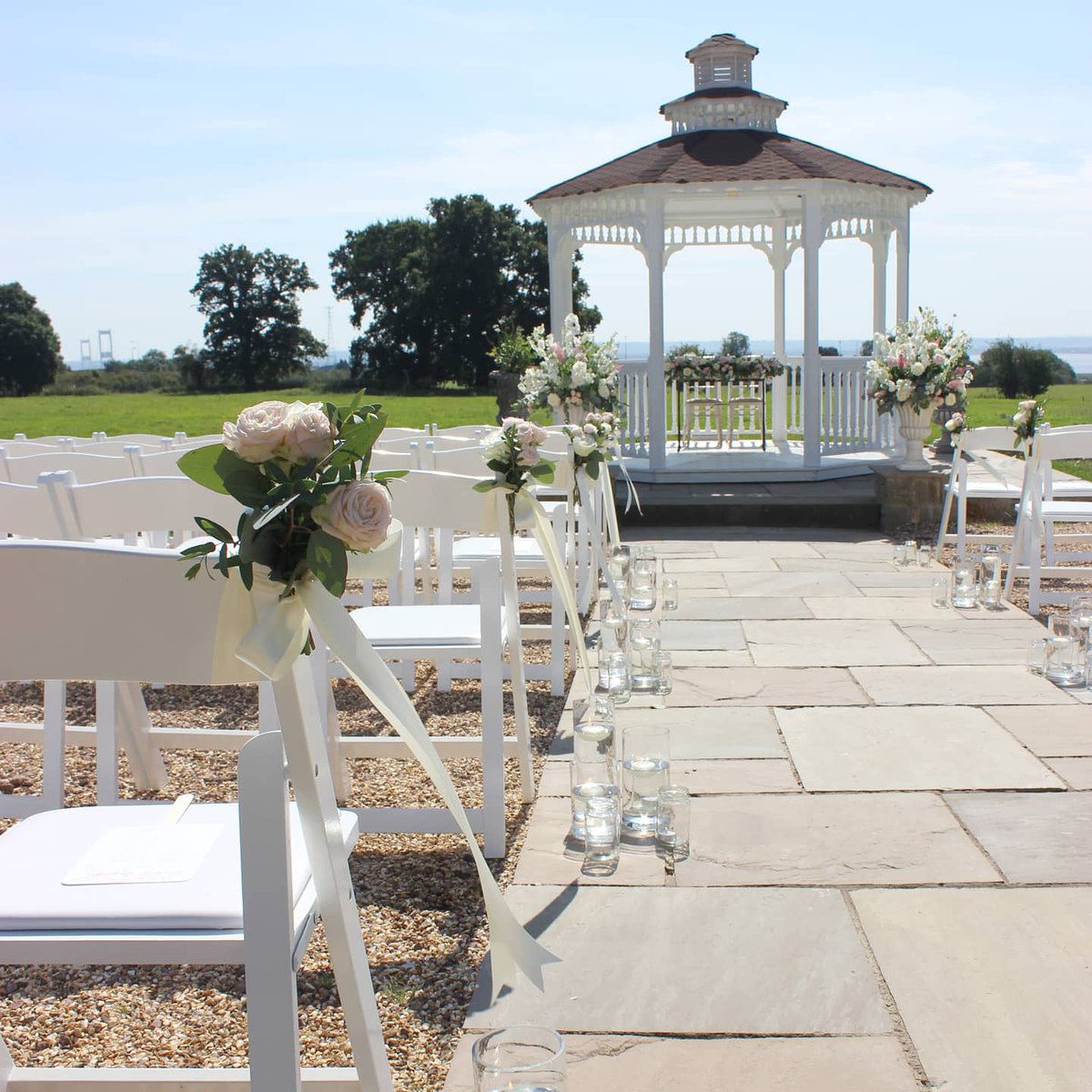 A gorgeous outdoor wedding at <a href="/sttewdrics/">St Tewdrics House</a> 

#weddingstylist #weddingstyling #weddinghour #chepstowwedding