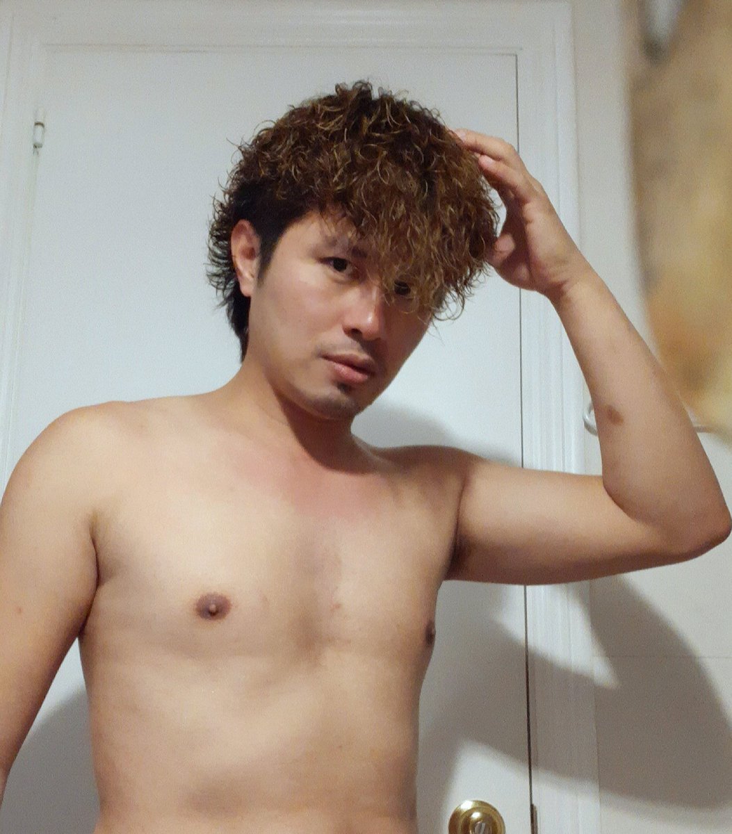 ChefEd0's tweet photo. #towelMode #showerTime 😉😆🤙 https://t.co/OIqAfsViWB