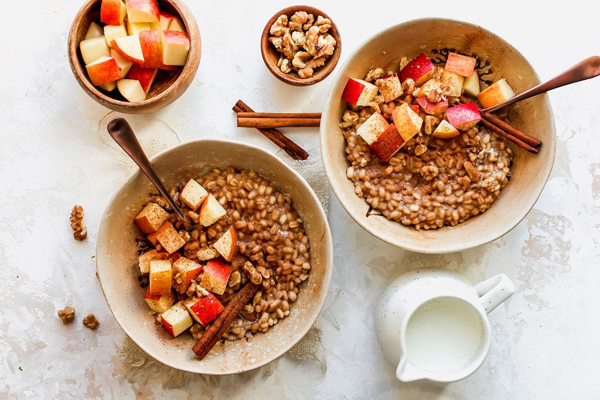 SnappyGrains_'s tweet photo. Cinnamon Apple Breakfast Barley ready in a #Snap! (15 minutes) 😋🍎🍴  Get Snappy Grains in @amazonca now.
👇👇👇👇👇👇
Recipe here https://t.co/V5XtStDB1T
#superfood #AppetiteSuppresant #AntiInflamatory #Canada #HighQualityCarb  #RiceReplacement #WednesdayMotivation #healthy https://t.co/OgZbjJ4yVC
