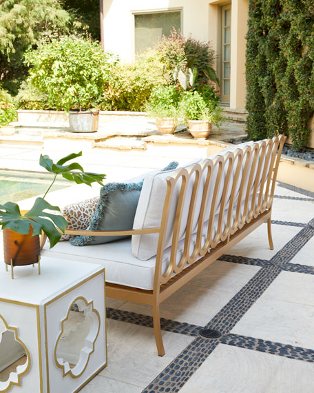 FaveThingCom's tweet photo. A luxurious outdoor sofa, perfect for any patio or backyard! Check out the Savannah Collection Sofa on FaveThing! https://t.co/hUy4aL3iov #FaveThing #OutdoorSofa #OutdoorDecorating #OutdoorFurniture #Horchow #SummerFurniture https://t.co/WRwm0G1EHx