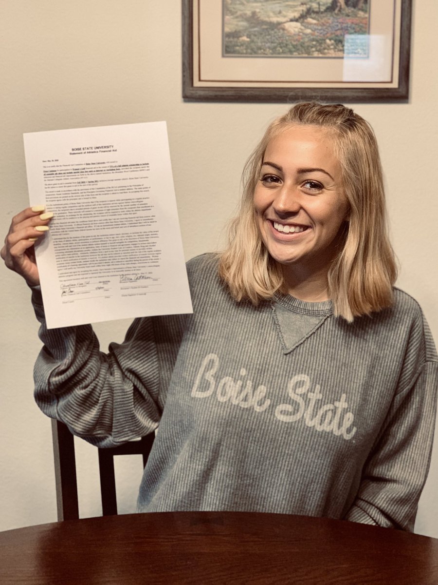 elenukiiiii's tweet image. SO EXCITED to FINALLY announce that I am officially a BRONCO!!! @BroncoSportsWGF Sad that my time on the hilltop is over, but I’m looking forward to this new adventure!