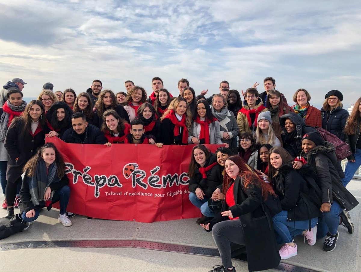 preparemois's tweet photo. Souvenirs de notre voyage avec les terminales à Francfort https://t.co/Q4SPW7Wrh7