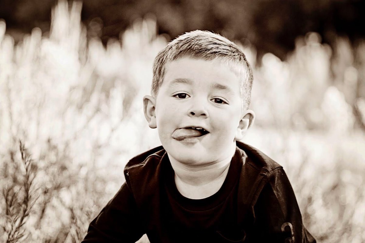 juice_crane's tweet photo. May 20th 2020

I introduce to you...

Kaysen Lee Shrum 🖤 https://t.co/YXGmSdwPxR
