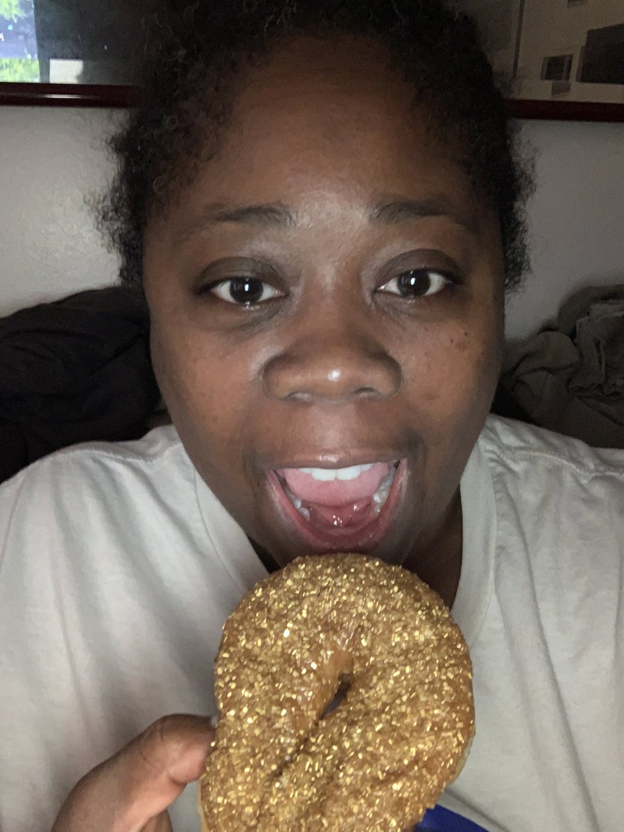 cherry_LA's tweet photo. Yummy 😋 I took a bite out of Sonic the Hedgehog 🤣😂 @cadonuts @sonicmovie #classof2020 🍩🍩🍩 #SonicMovie #SonicGiveaway #donuts #fooji #cherry_la https://t.co/l6nrX6hLbK
