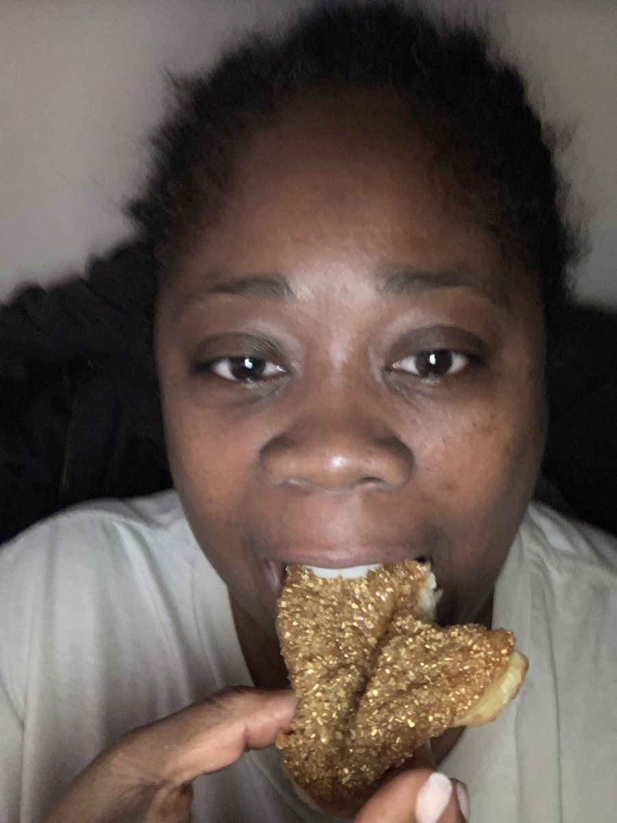 cherry_LA's tweet photo. Yummy 😋 I took a bite out of Sonic the Hedgehog 🤣😂 @cadonuts @sonicmovie #classof2020 🍩🍩🍩 #SonicMovie #SonicGiveaway #donuts #fooji #cherry_la https://t.co/l6nrX6hLbK