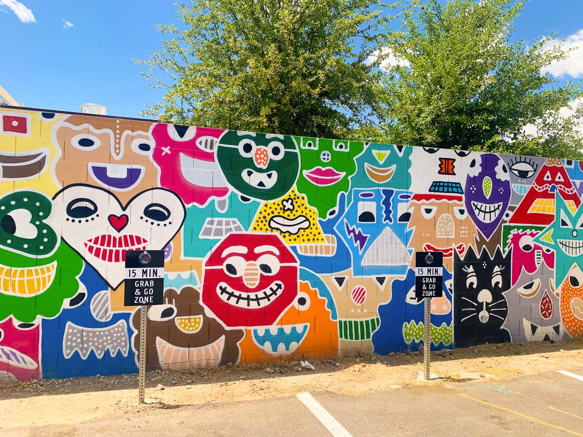 Just dropping by? 🚗 We now offer 15 min. to-go parking in the parking lot across from Container Park on 7th! Call ahead and order from your favorite park businesses and pick up your order on the way home (or wherever you may be heading). 👍🏽