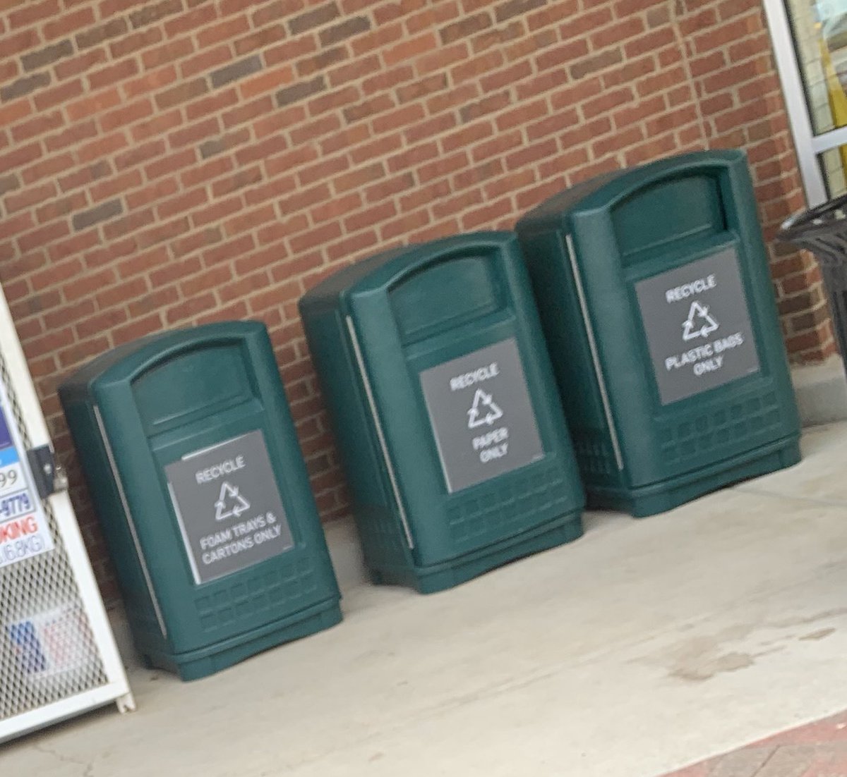 TeacherReuse's tweet photo. Open link to learn what you can recycle in Publix bins. Make sure materials are clean & dry. Otherwise materials are contaminated & can contaminate other recycling - then it’s all trash.
#publix #recycleright #recycleoften #recyclingisessential
https://t.co/PZxDBwVcxk https://t.co/BeRB4GoikC
