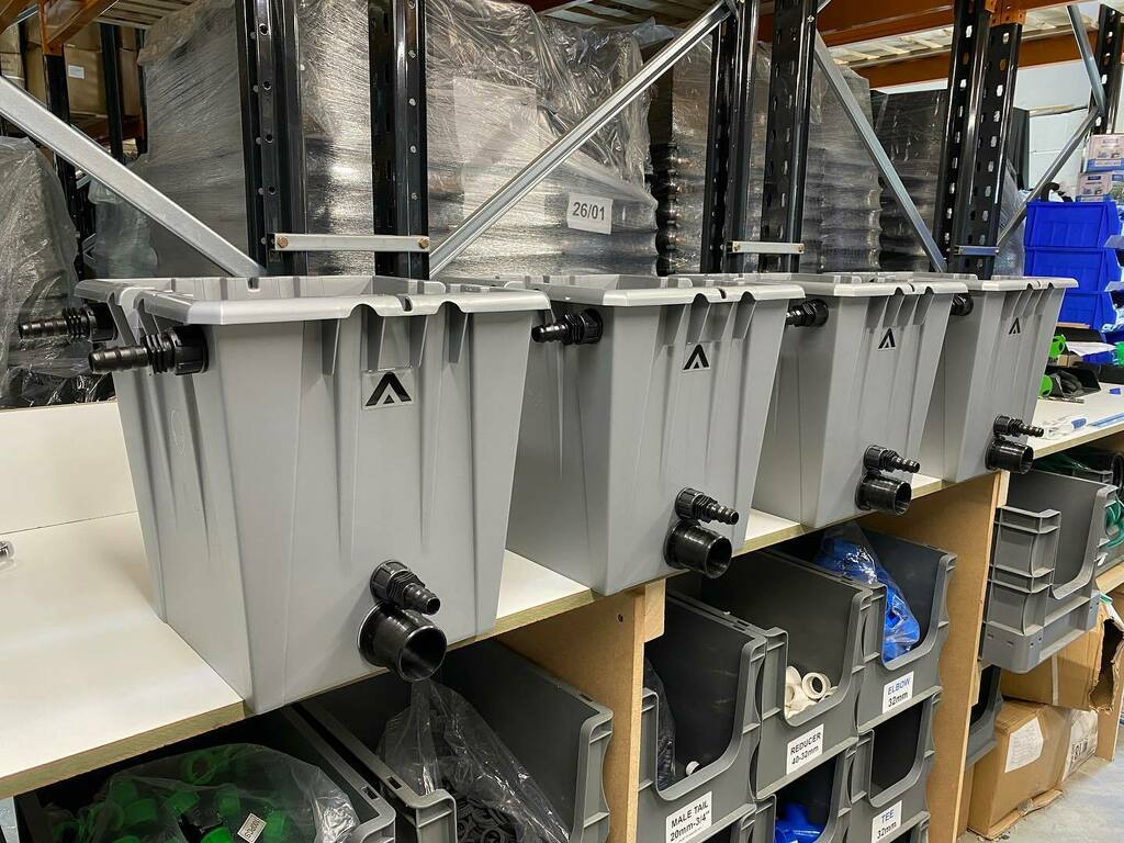 alienhydroponic's tweet photo. RDWC Silver headers off the production line. Chiller ready.
#hydroponics #easyfeed #camotank #camopot
#jetstreamairpumps
#alienhydroponics #hydroponicsystem #aeroponics
#aeroponicsystem #rdwc #rdwcsystem #easyfeedsystem
#alienrainsystem https://t.co/PCFrkXwUcu https://t.co/tfVyp4VAvj