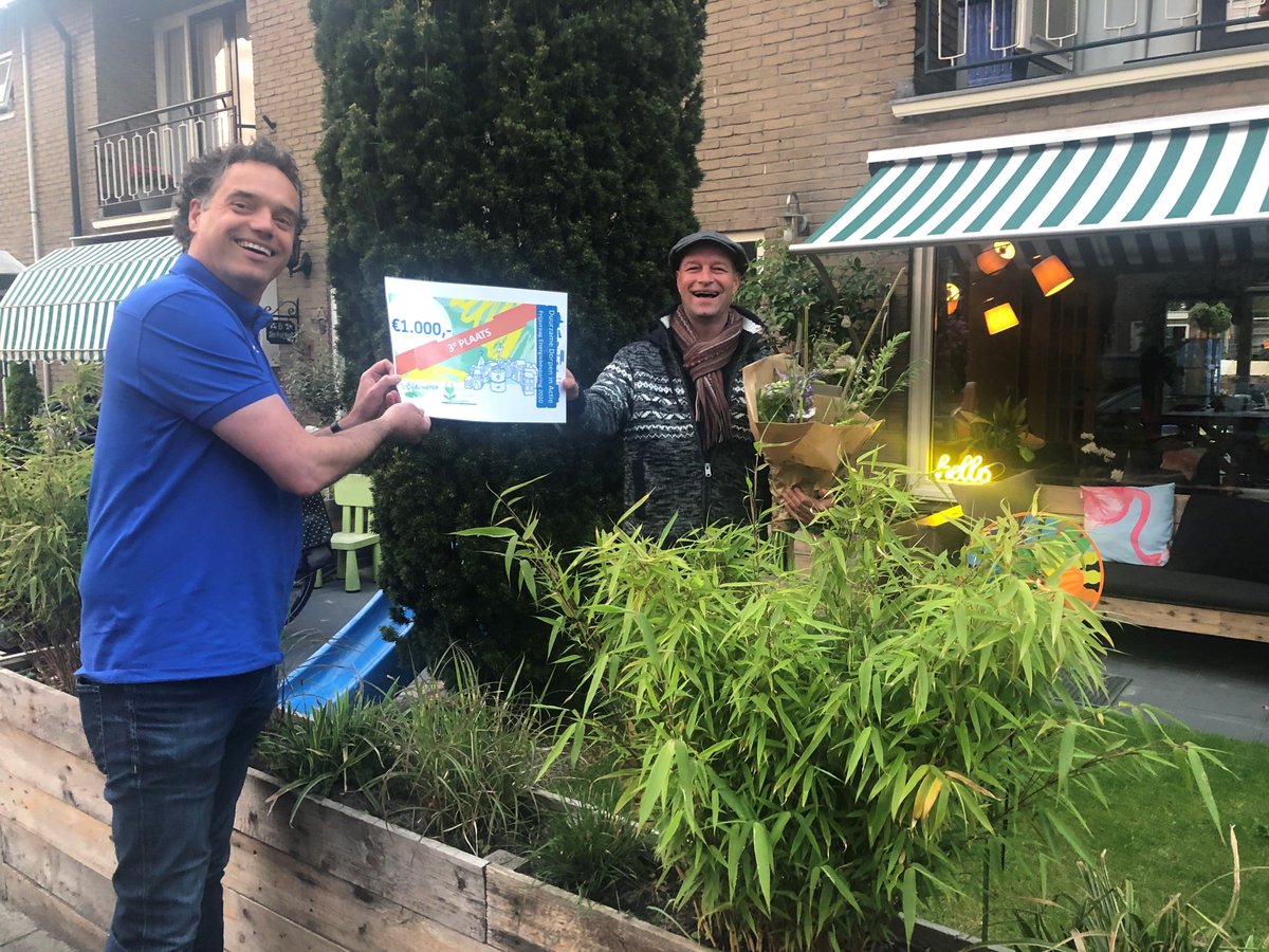 Gisteravond nog even een spannend moment. De winnaars van de prijsvraag duurzamedorpeninactie.nl werden bekend gemaakt. Drie mooie prijzen voor Evert de Bruin (Gelijkstroomhuis), Esther Klaver (buurtauto) en Paul Poulissen (wijkbron). Daar gaan we nog veel van zien de komende tijd