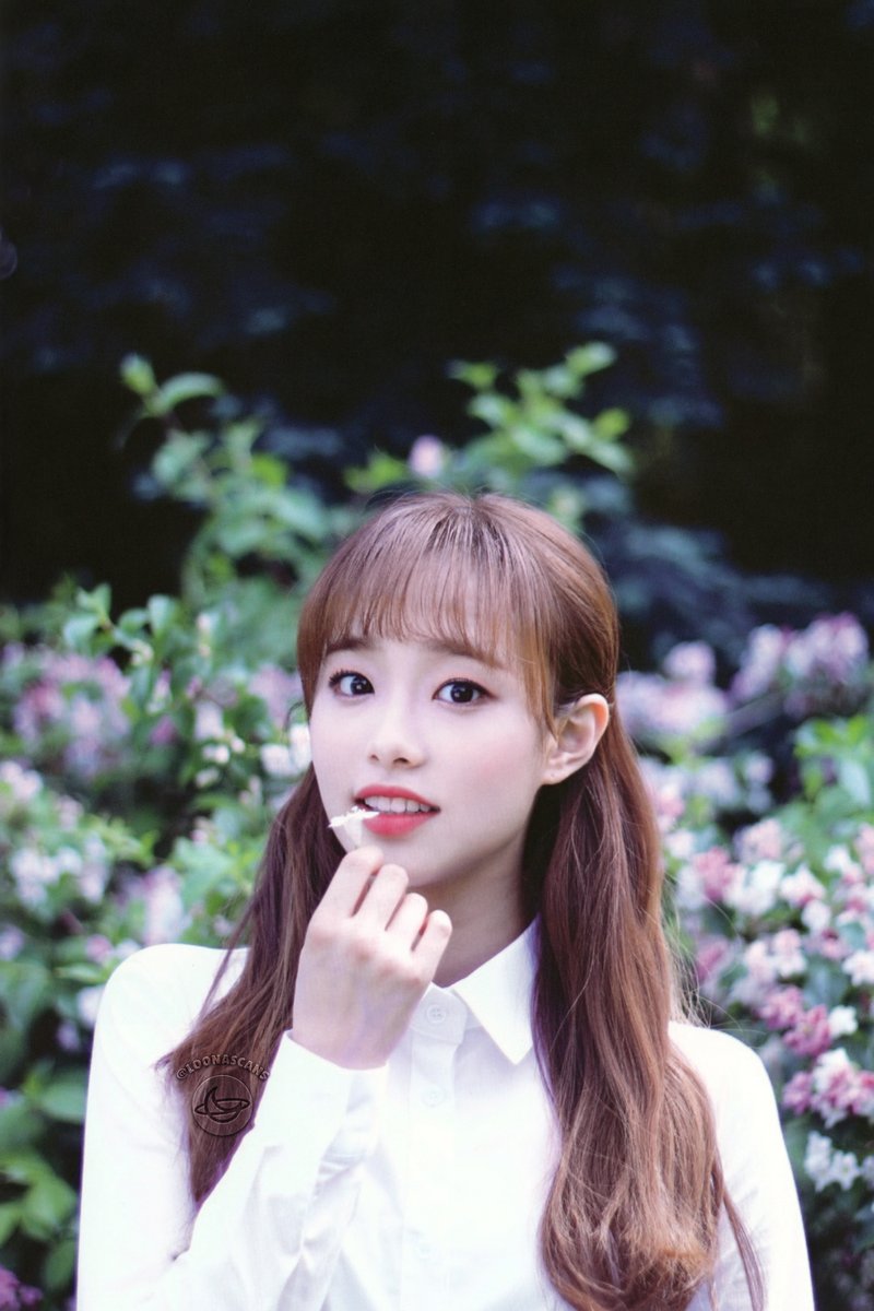 ◇ LOOΠΔ yyxy ◇ » Beauty & The Beat - Chuu «