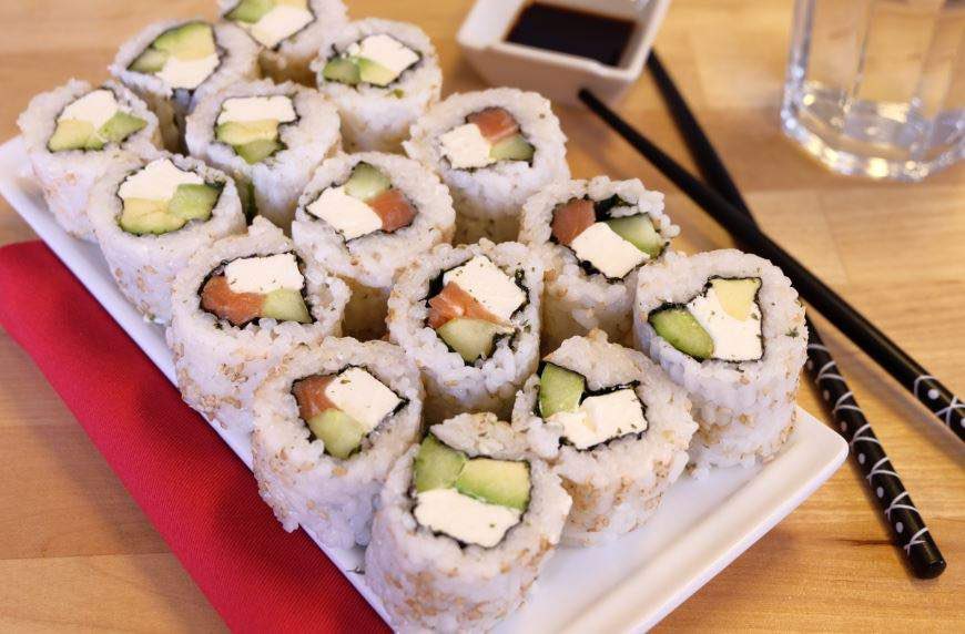 maroki212's tweet image. Ça se mange avec la sauce soja sucré et rien d’autre merci