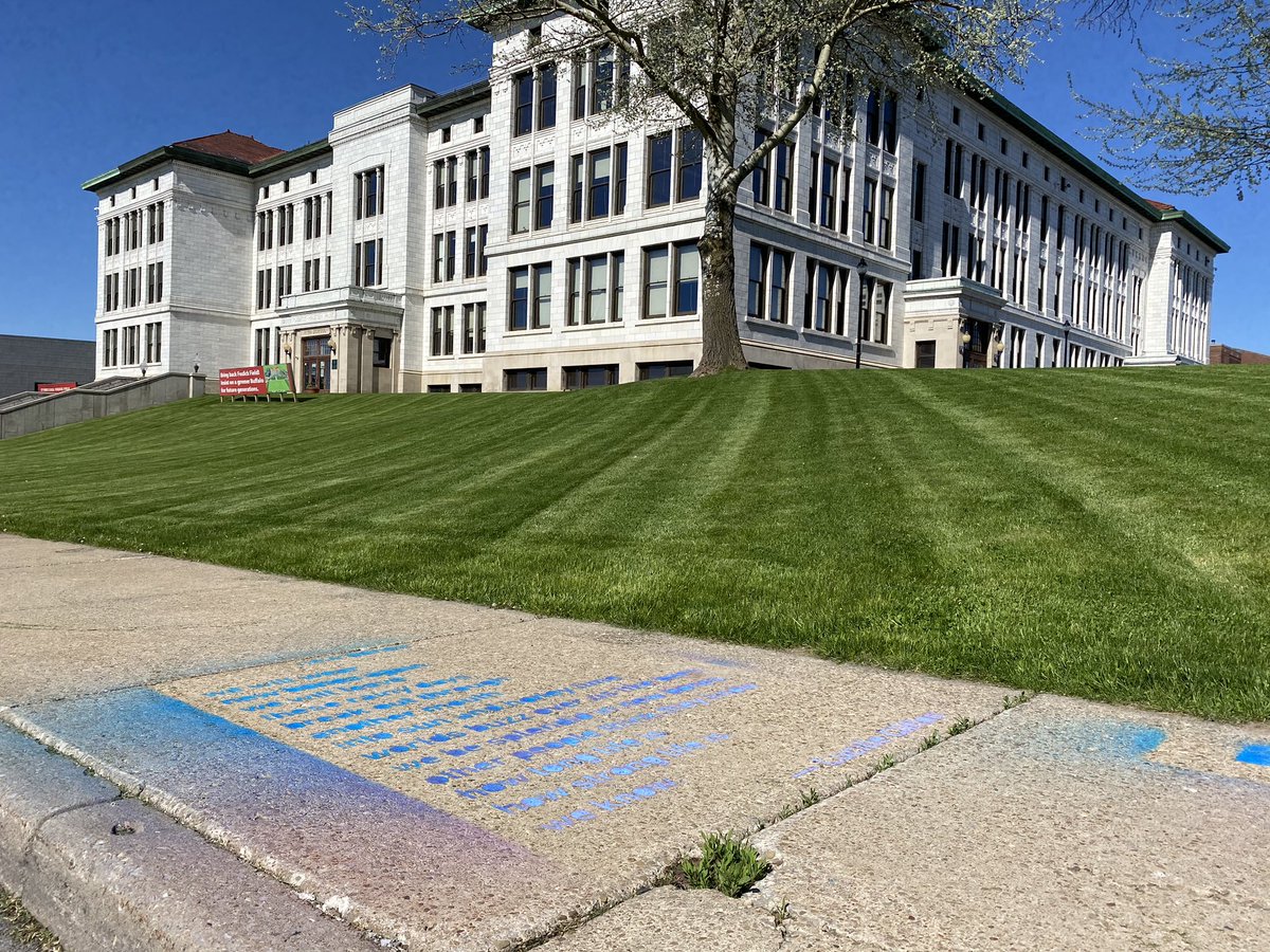 justbuffalolit's tweet photo. “new bones” by Lucille Clifton at @CityHonors, which was Fosdick-Masten Park HS when Clifton graduated there! Buffalo #2020Graduates, this one’s for you, especially 💙 #litcity #lucilleclifton #newbones #sidewalkpoetry https://t.co/VZOGNdkOZu