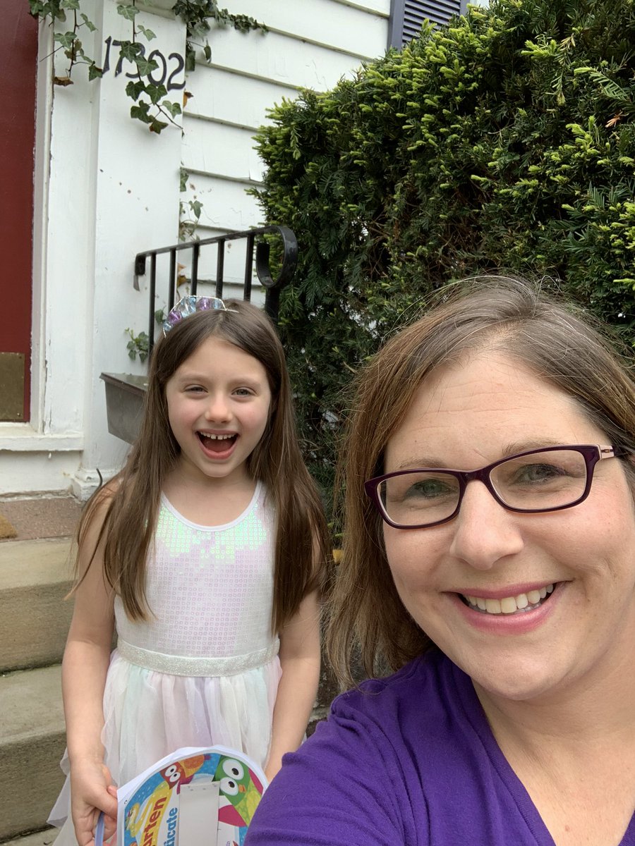 Saying goodbye to these kiddos was super sad but I loved seeing them smile!!! ❤️my class