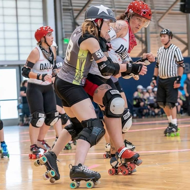 GillotineGrace's tweet photo. I miss derby. 😢 While its become clear that little to no competitive season will be happening this year, and my #retirementfail has now become something a little more depressing, I'm excited for the amount of league business work I've started to acco… https://t.co/CRTHSvE44I https://t.co/k3DO73wc8H