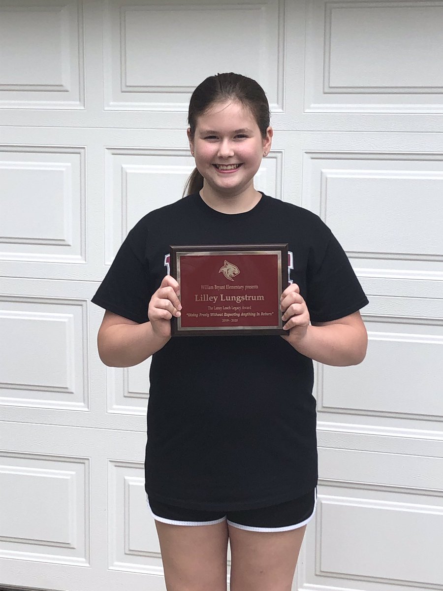 WBESenate's tweet photo. Congratulations to the Laney Leach Legacy award winners!! They were recognized for Giving Freely Without Expecting Anything In Return just like our longtime beloved custodian Mr. Laney Leach!  #WeAreProudOfYou #OnceABobcatAlwaysABobcat @BSSDnews https://t.co/4h6a14091P