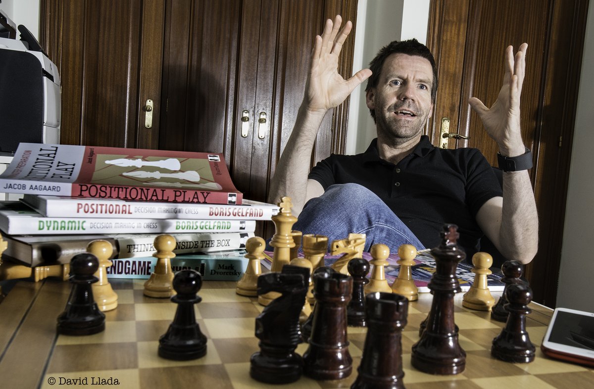 Greg learn to play chess. Chess teacher old people. Chess results. Шахматы люди. Imposter play chess.