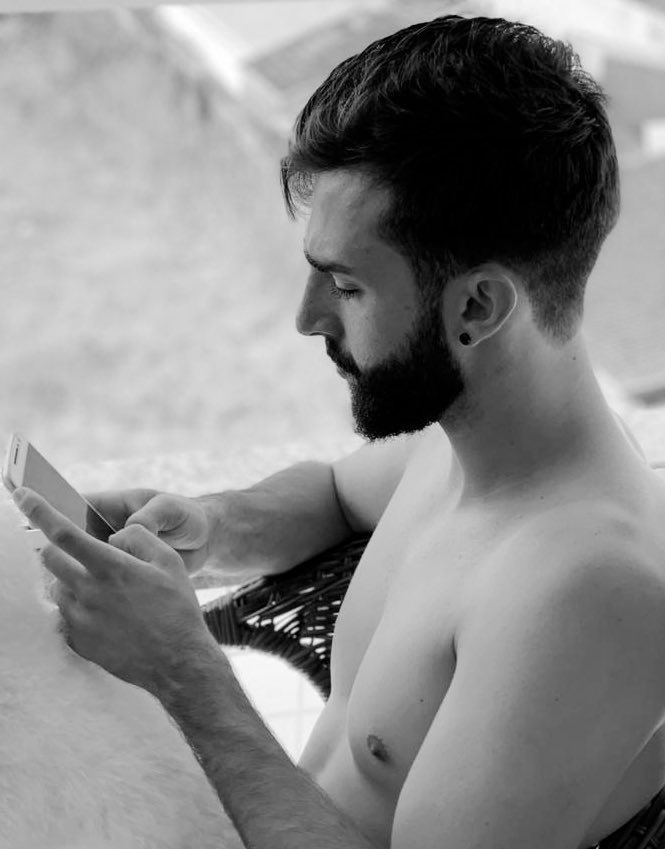 NandoeGabriel's tweet photo. “...Eu 'to gravando esse áudio 
Pra dizer que não dá mais 
Pra aguentar essa saudade de você 
Pra entender o quan'to ainda te quero...” #diegoevictorhugo #audio https://t.co/Be0lR8vdsR