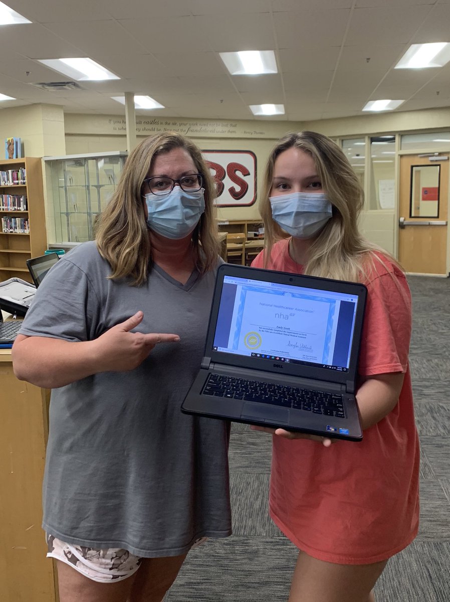 kellylewis2018's tweet photo. To say I am proud is a huge understatement. These young adults continue to amaze me! Congratulations to our newest Certified Clinical Medical Assistants! 😷🩹🩺💉💊 #ccsdtn @cheathamcubs #currenthealthcareprofessionals https://t.co/PFQ9X74i7h