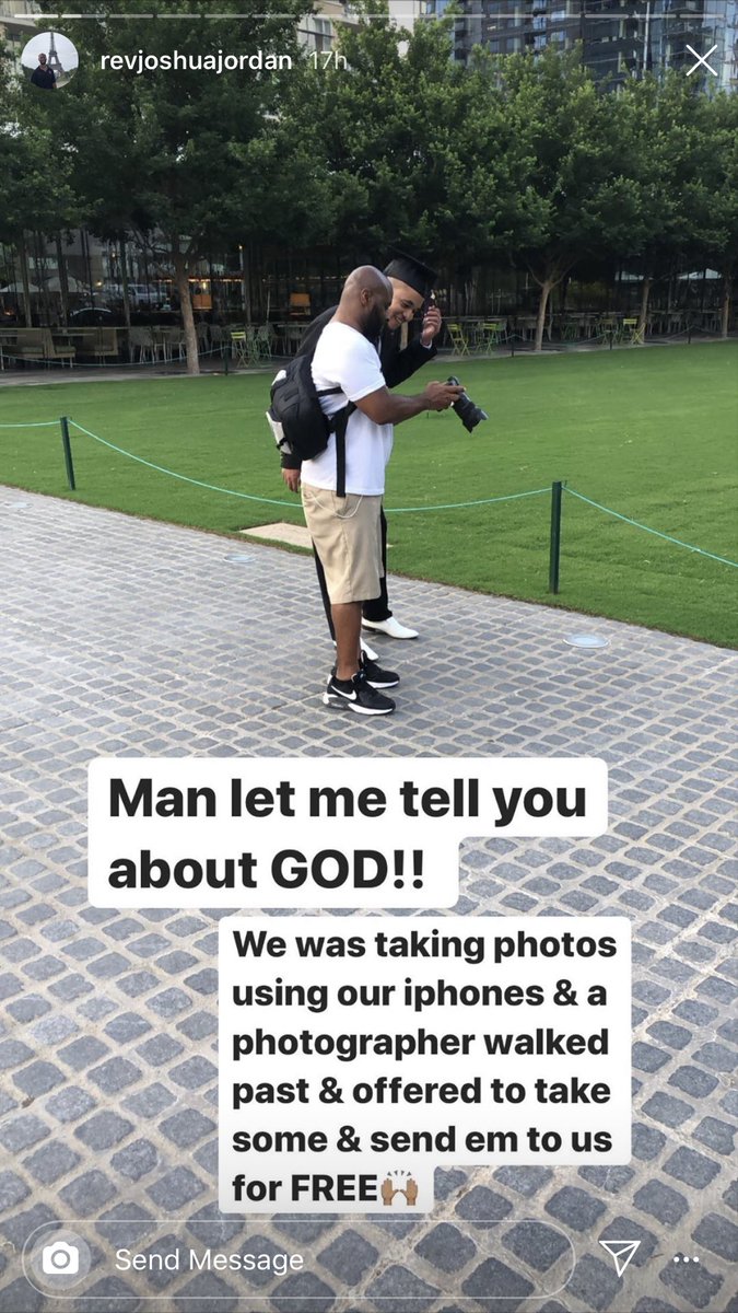 CalebEJordan's tweet image. Y’all going to PV has it perks, yesterday my brother was taking my grad pics on his IPhone and this professional photographer was walking by &amp;amp; saw PV on my gown and offered to take grad pics for me for FREE using his camera. Here some pics he took of me  #Blessings #pvamu #pv20