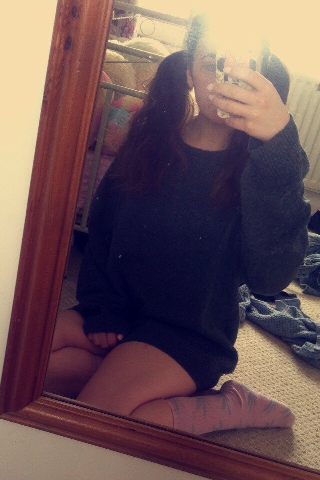 lovelyemily0208's tweet image. Im horny 💦 who wants to see me naked? Dm me if you are interested baby 😘 if you dont afford to buy, just follow and retweet for a free nudes💋🍑

#sellingnudes #nudes #horny #cockslut #cumslut #cumtribute #boobs #pussy #slut #whore #snapchat #snapchats #paypal #sellingmynudes