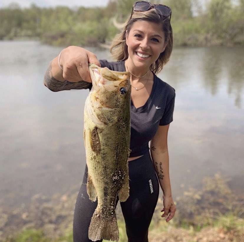 A Fishing Story_ronniegreen on X: Women Fish Wednesday Dayna Maria out  bank fishing catching a nice Bass. Congratulations on the awesome catch.  #AFishingStory #WomenFishWednesday #BassFishing #BigBass #WomenFish2  #OutDoors #DaynaMaria #Fishing #Bass