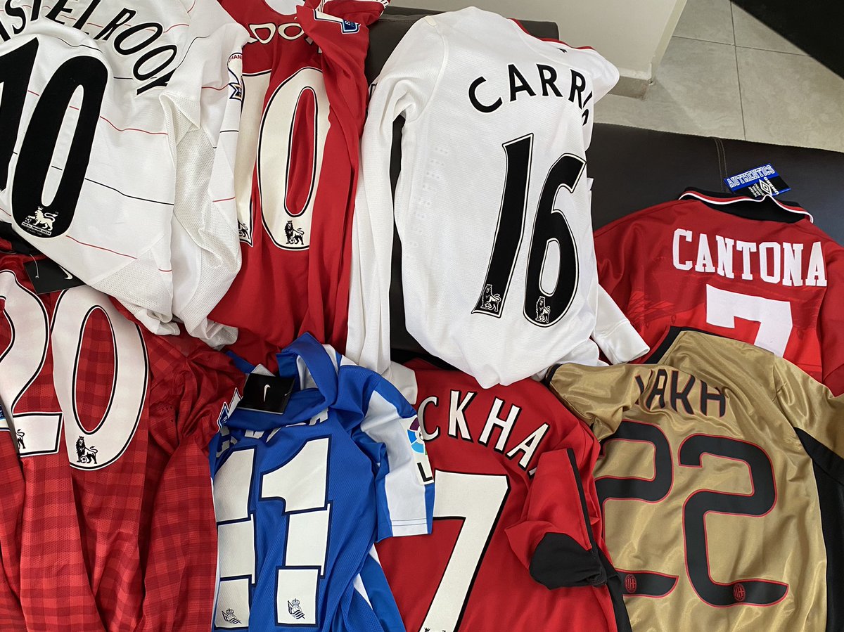 alonsowsw's tweet photo. As some know I’ve been selling my shirts 😭 here is how it’s going: 

May 5th - 
•Beckham//Carrick player issue//Rooney player issue (same buyer). 
•Real Sociedad Vela ¿PI? 
•Van Nistelrooy Player Issue
•Kaka //Van Persie player issue(same buyer)
•Cantona https://t.co/j4ROG8iqvu