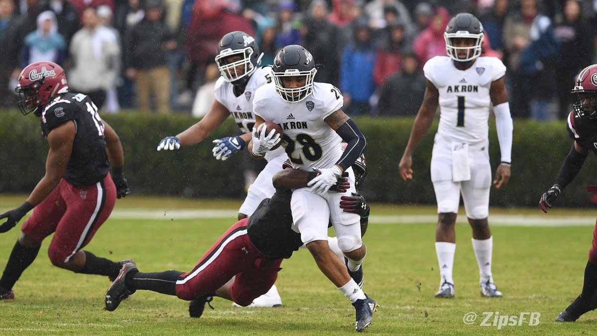 _kyre1's tweet photo. Blessed to receive a Scholarship offer from The University of Akron  #330 #JUCOPRODUCT 🃏🏈 🤫🙏🏾 @CoachEricFinney @steadycoaching @CoachClop https://t.co/XruRZzIwuo