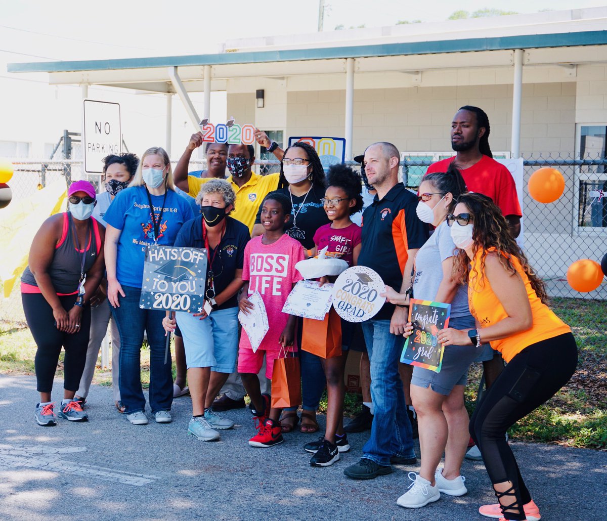 SSK8Tampa's tweet photo. Our 5th Grade Clap Out was a huge success🎉🕹🙌🏼 #SSK8 #levelcomplete #keystosuccess @hillsboroughsch https://t.co/2yWiFvoV6j