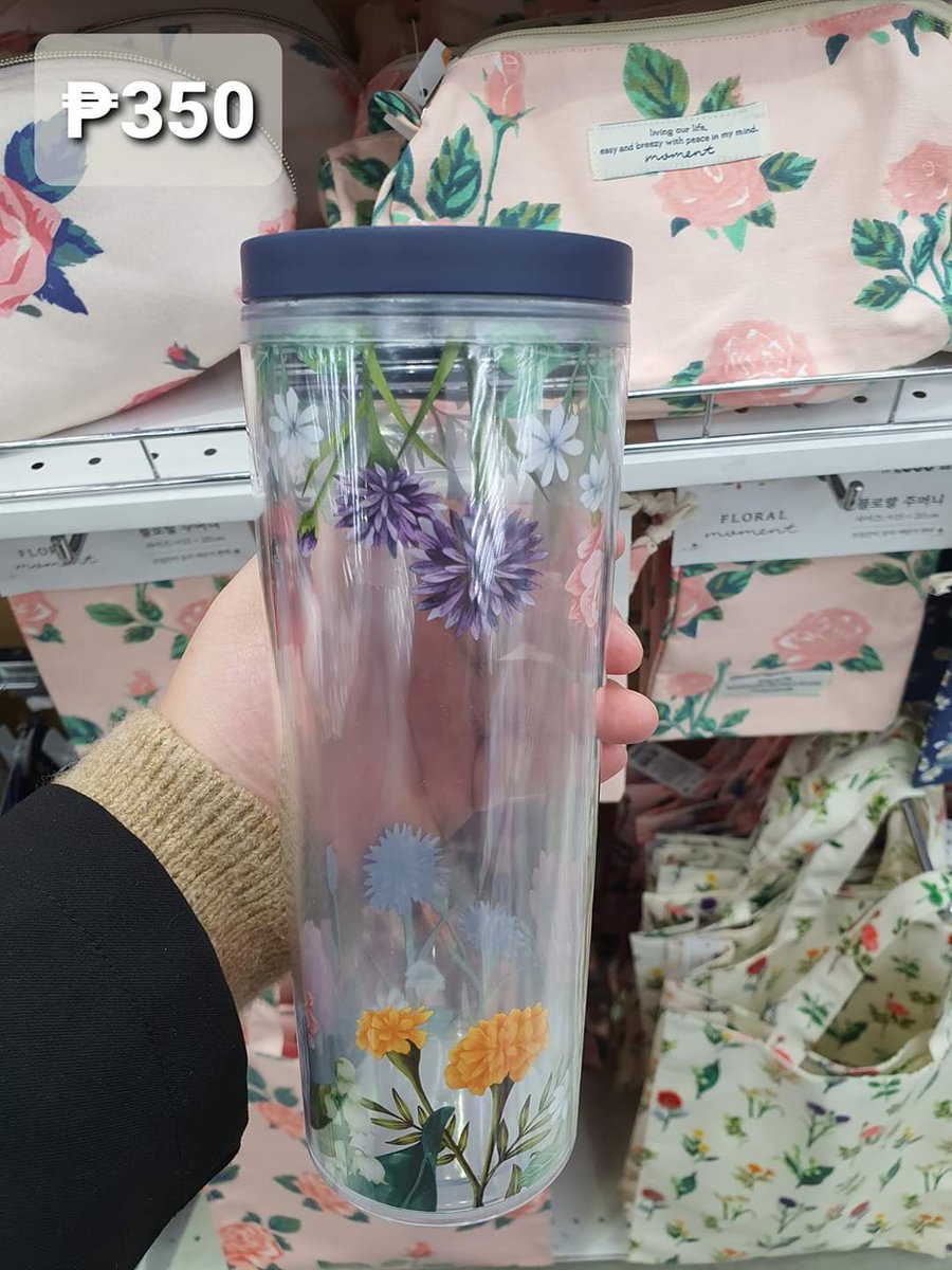 🌺Floral Moments🌺
₱350 Floral Moment Tumbler (Gray/Navy)

#FloralTumbler #Tumbler #CuteStuff