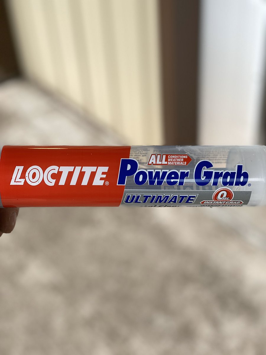 SmartEasyDIY's tweet image. I put some steel trim on the outside of this door. The paint was peeling so bad now it’ll never need to be painted again. The steel is bent up to be one piece. Check my Instagram stories I used some @LoctiteGlue to fasten it #beforeandafter #steeltrim  #doortrim  #doityourself