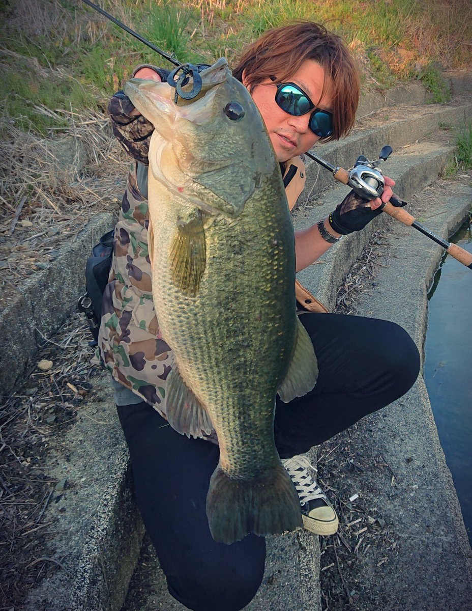 MITSUO_YOIDORE's tweet image. DRANCKRAZY 
“REAL CRAY JIG EVORA”
“DERANGE”
【Wカラス】
スイミングからのフォールで♪
dranckrazy.com

#DRANCKRAZY
#ドランクレイジー 
#DERANGE 
#ディレンジ