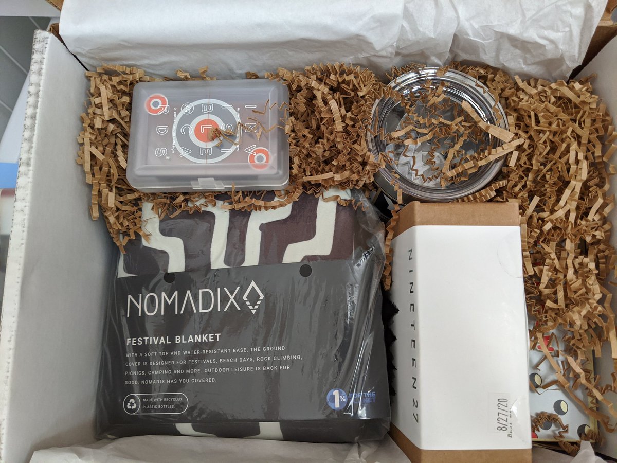 DevelopingFlow's tweet image. Thank you @salesforce for the amazing gift for #LightningChampions! So excited to have another #Yeti, along with the rest of the items! 😀