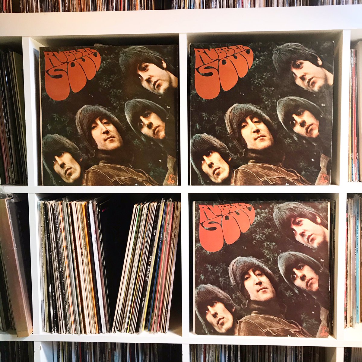 TurntableTokyo's tweet photo. Good Morning Tokyo
#thebeatles #rubbersoul #vinylrecords #UKpressing #nowhereman #turntabletokyo #recordadventure #dig #vinylculture #inmylife #digging #tokyo https://t.co/yMba0tEh0S