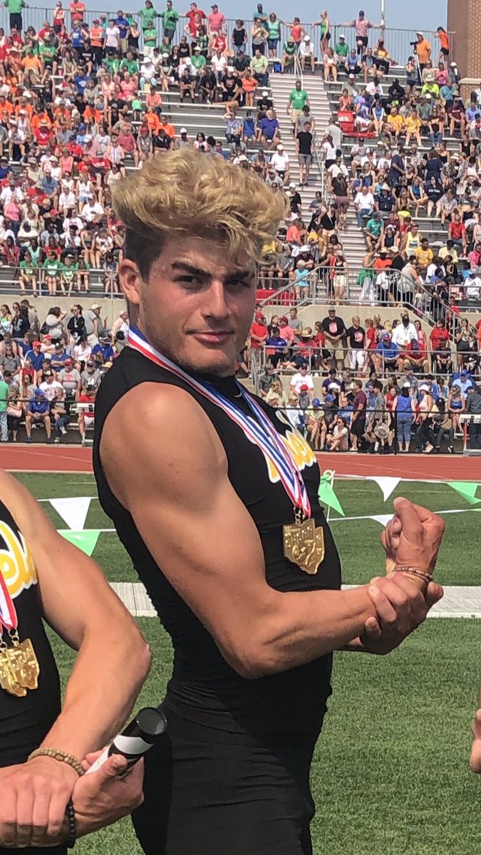 crestview_track's tweet photo. Our #StateChampionSpotlight is on another member of the 2019 4x100m and 4x200m relay teams, DYLAN HUFF! Along with serving as anchor for both relay’s, Dylan also qualified for state in the long jump and finished 3rd in the 200m dash. #RebelPride https://t.co/aWecMRoN2w