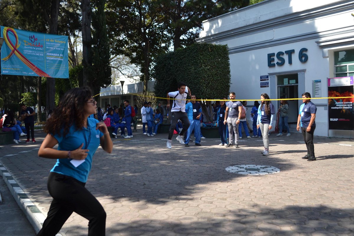BUAPoficial's tweet photo. #BoletínBUAP

La @DAU_BUAP brinda sus servicios de bienestar emocional a las y los estudiantes, los cuales se han incrementado significativamente durante esta cuarenta y son atendidos a través de distintas plataformas >> https://t.co/DliPb17sIn 

#VidaSana https://t.co/AqsiLuSvZP